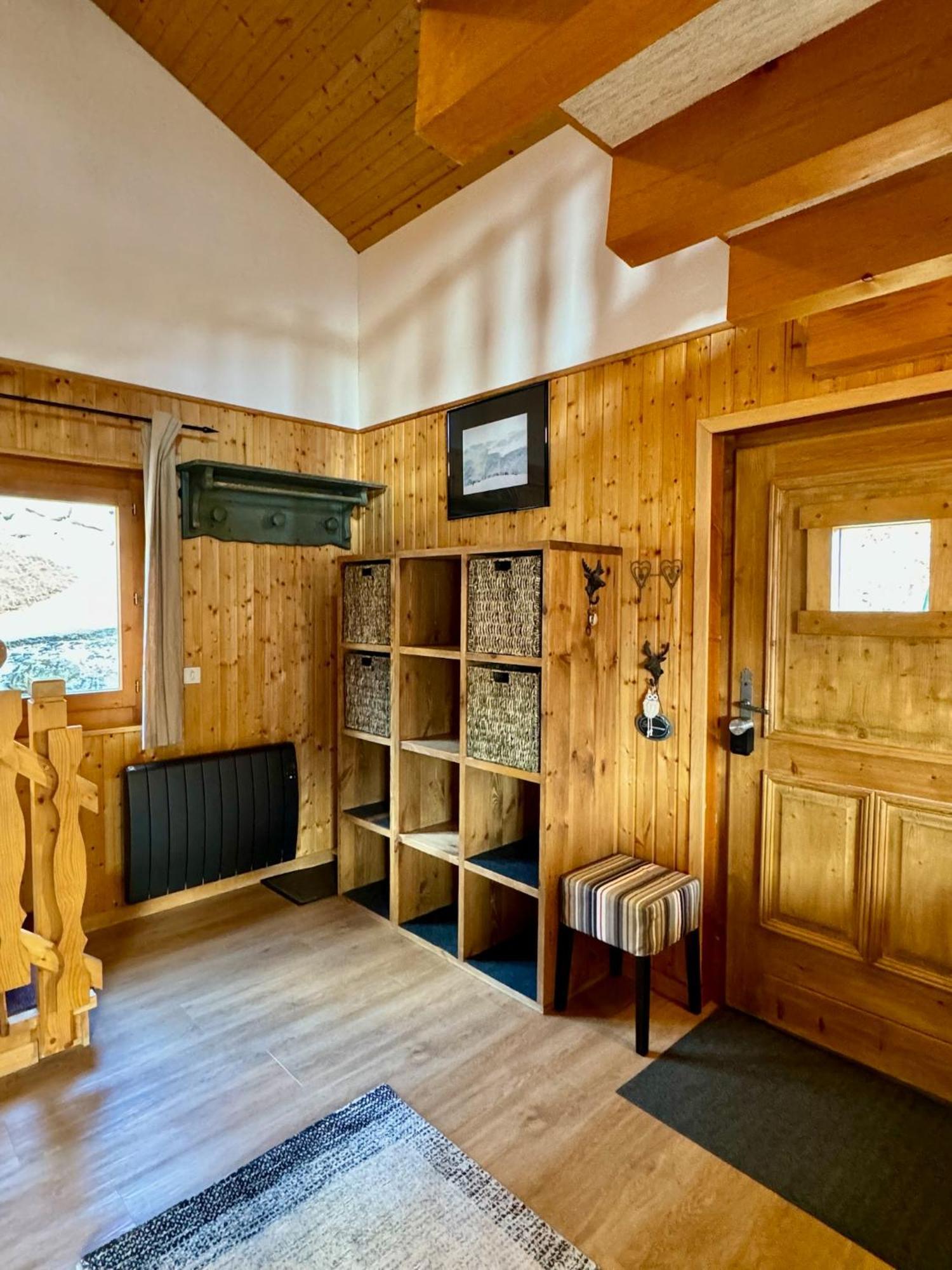 Chalet Charming, Cosy Nestled In A Breathtaking Surrounding With Spectacular, Stunning Mountain Views La Chapelle-d'Abondance