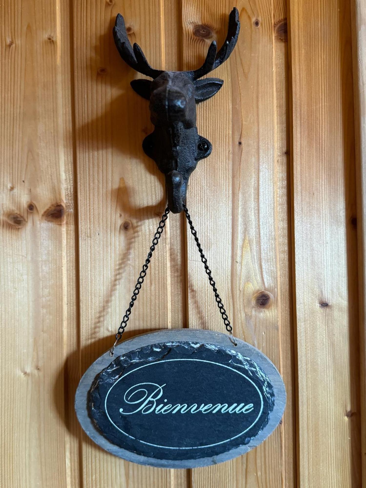 Chalet Charming, Cosy Nestled In A Breathtaking Surrounding With Spectacular, Stunning Mountain Views La Chapelle-d'Abondance