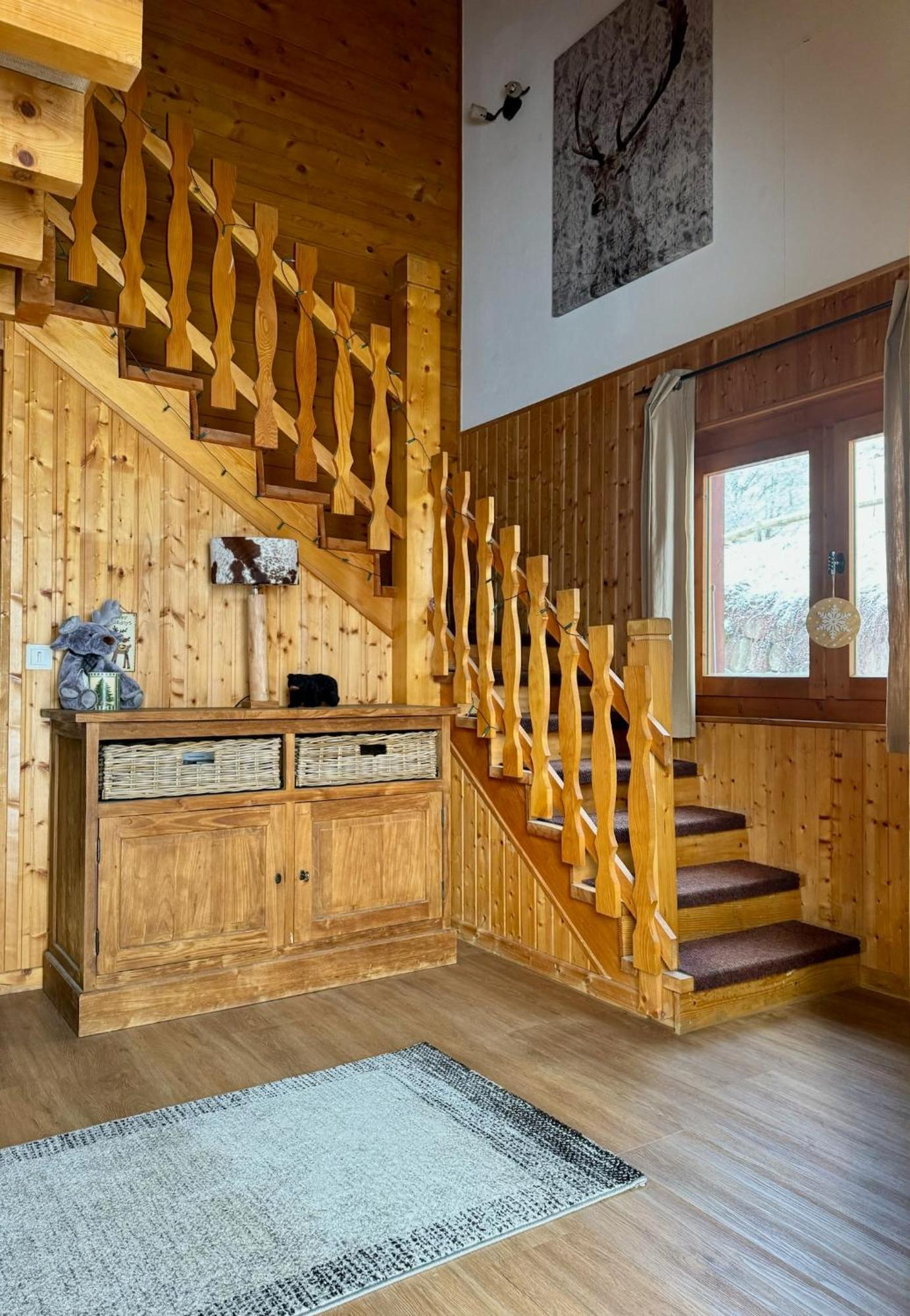 Chalet Charming, Cosy Nestled In A Breathtaking Surrounding With Spectacular, Stunning Mountain Views *