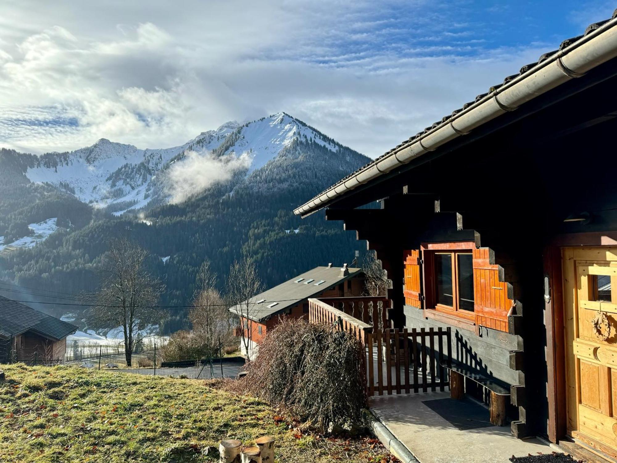 Charming, Cosy Nestled In A Breathtaking Surrounding With Spectacular, Stunning Mountain Views Chalet *