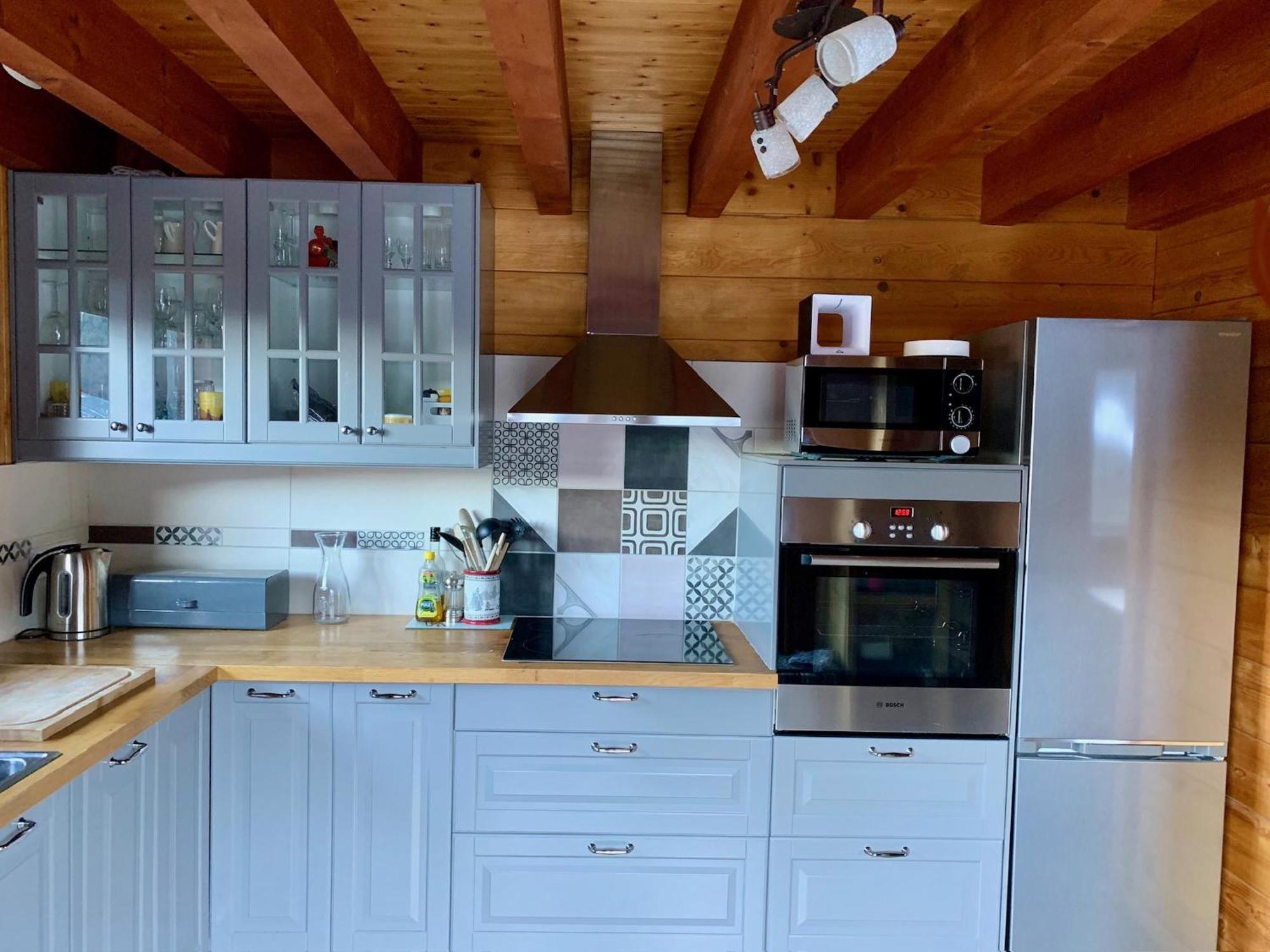 Charming, Cosy Nestled In A Breathtaking Surrounding With Spectacular, Stunning Mountain Views