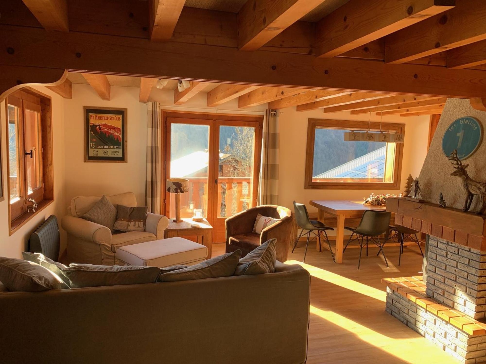 Chalet Charming, Cosy Nestled In A Breathtaking Surrounding With Spectacular, Stunning Mountain Views