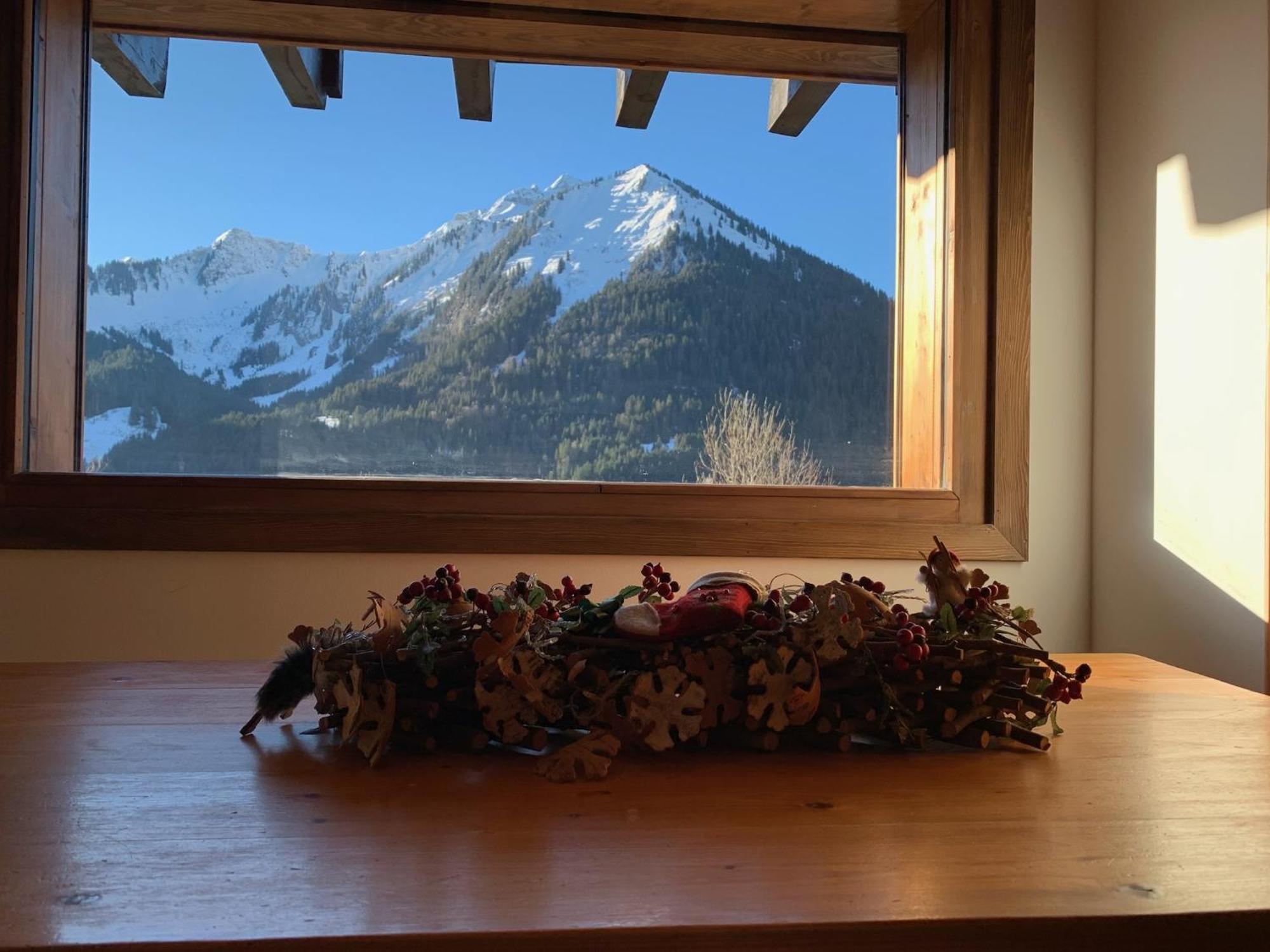 Charming, Cosy Nestled In A Breathtaking Surrounding With Spectacular, Stunning Mountain Views Chalet *
